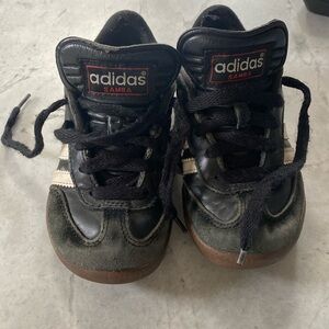 Toddler adidas sambas size 10.5